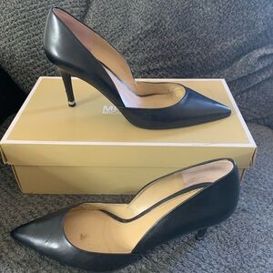 Michael Kors Ashby Flex mid pump leather heels size 9.5M